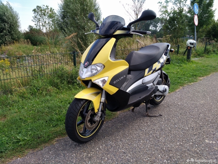 Gilera Runner SP geel